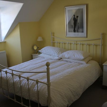 ダンスター The Olde House Bed & Breakfast エクステリア 写真